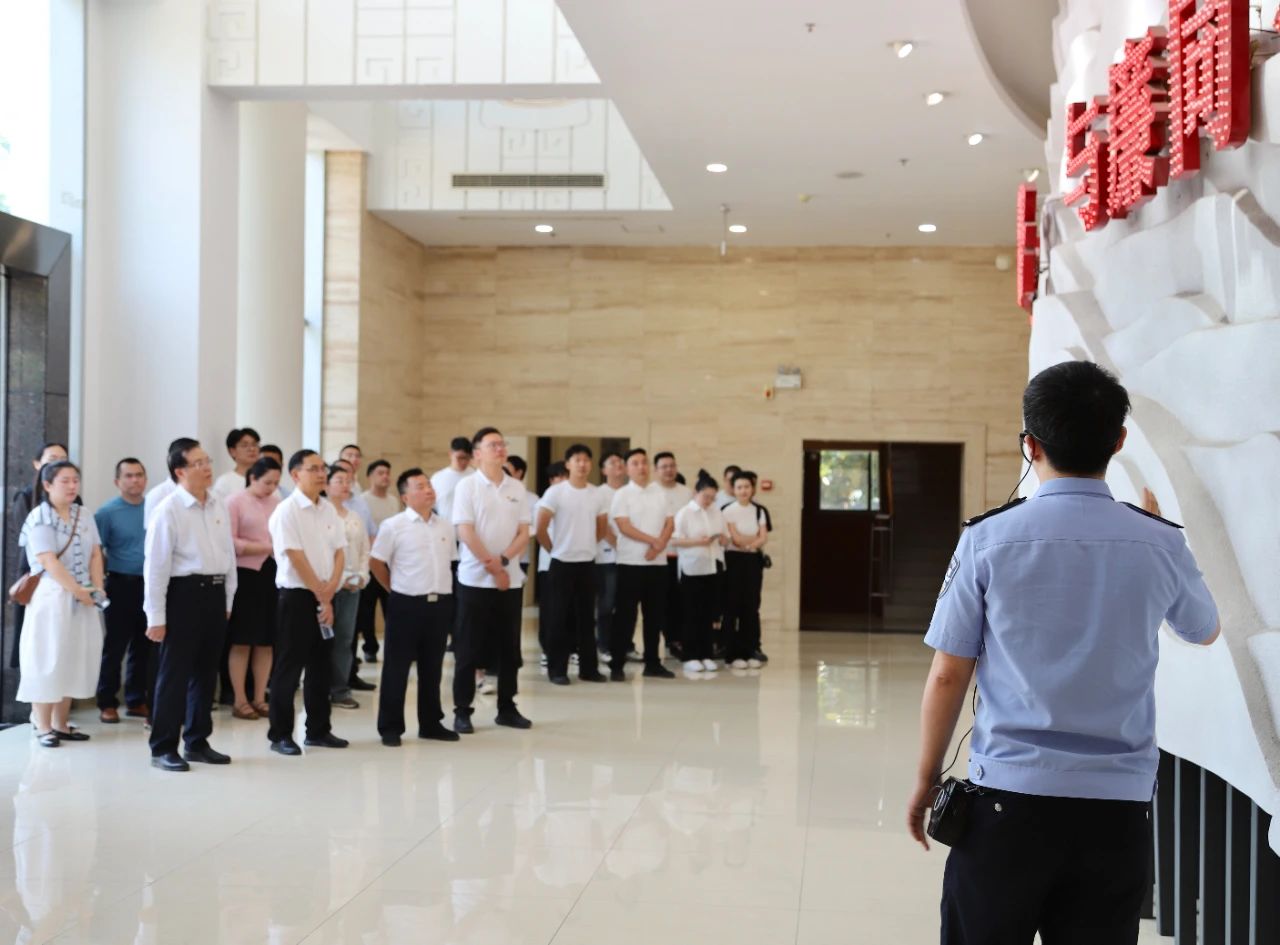 cc0f06d7-6e0f-4df0-9796-8d30e3b307e3