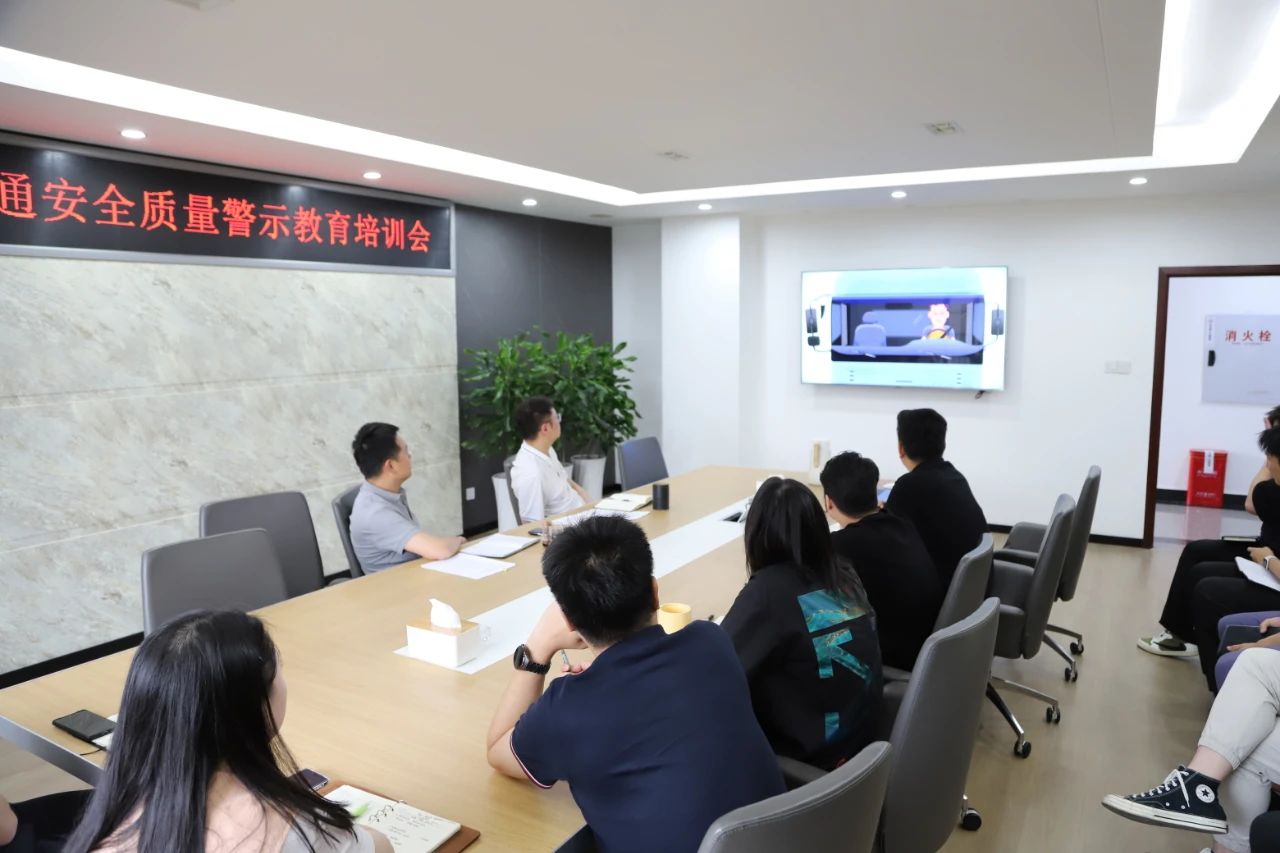 3d5bdd69-4ce0-4f58-a97e-04c9ace8e40f